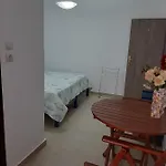 Mouria Otel İskados