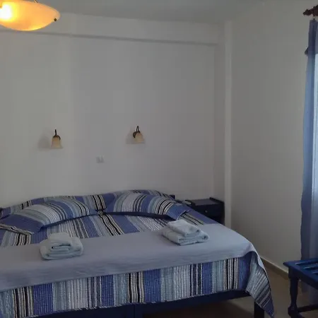 Mouria Hotel *