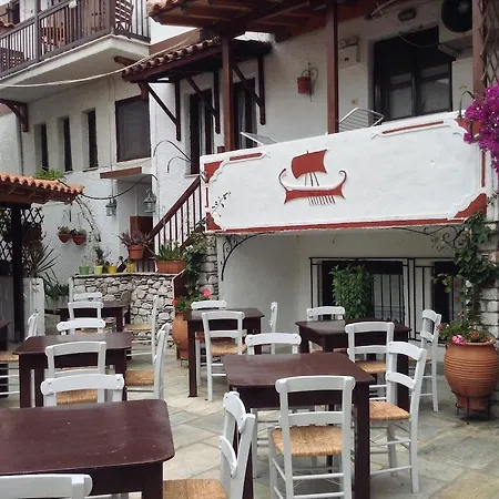 Mouria Hotel