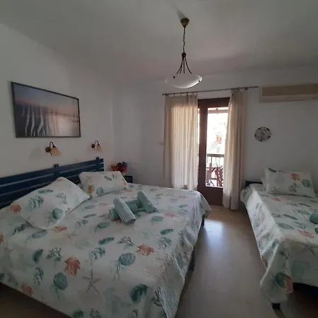 Отель Mouria Скиатос