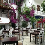 Mouria Hotel