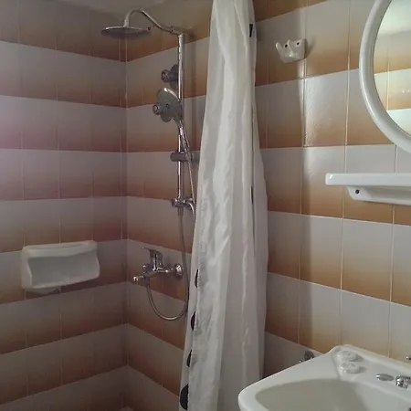 Mouria Hotel Skiathos Town