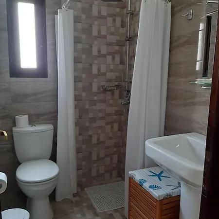 Mouria Hotel *