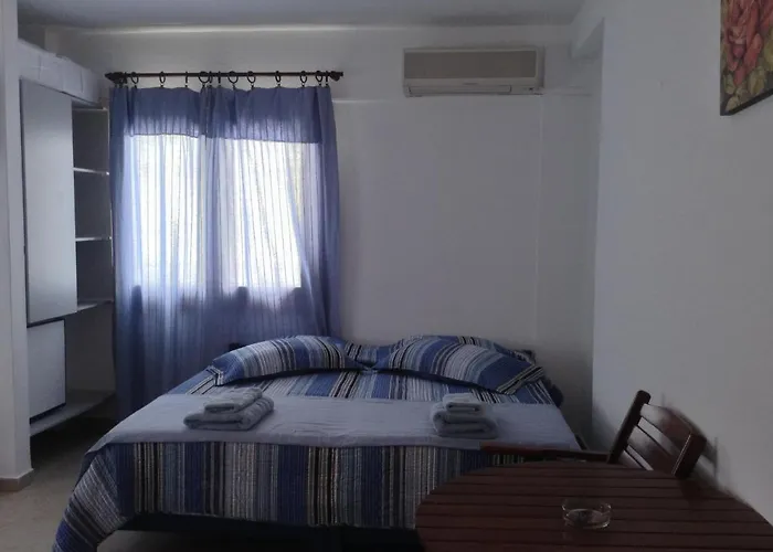 Mouria Skiathos Town